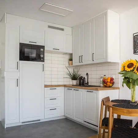 Апартаменты Center Pereca, Next To Warsaw's Business District & Metro Onz, By Warsawskyline Варшава