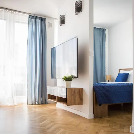 Apartmán City Center Pereca, In Warsaw'S Business District & Metro Onz, Aircon, By Warsawskyline Apartments *